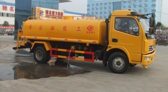 東風(fēng)多利卡<a href=http://www.591moli.com/ssc target=_blank class=infotextkey>灑水車</a>