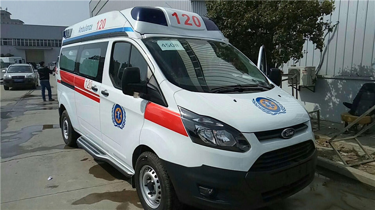 福特新全順V362中軸中頂救護(hù)車